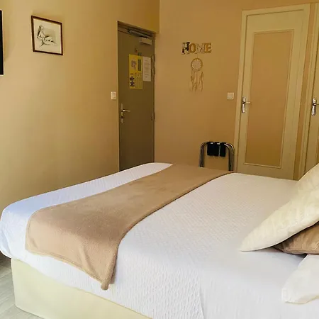 Le Grand Hotel 2*