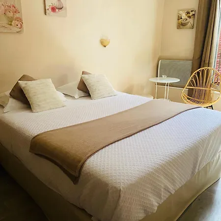 Hotel Le Grand 2*